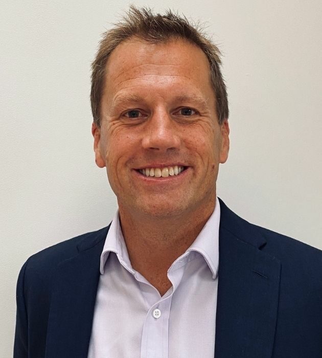 Photo portrait of Alistair Wood
