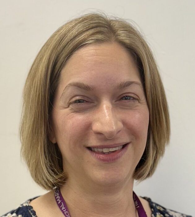 Photo portrait of Dr Lucy Coombes