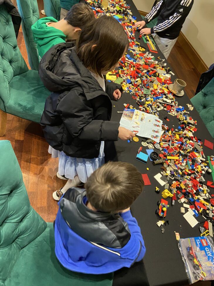 Momentum Echoes LEGO building event