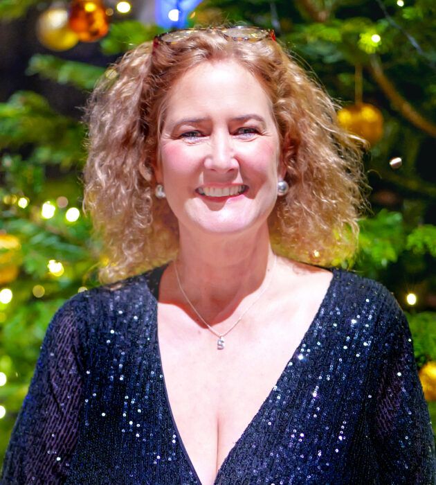 Photo portrait of Sarah Woods