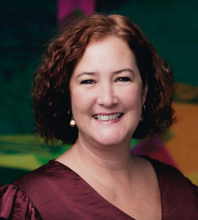 Photo portrait of Sarah Woods